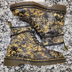 Dr. Martens Acid 1460